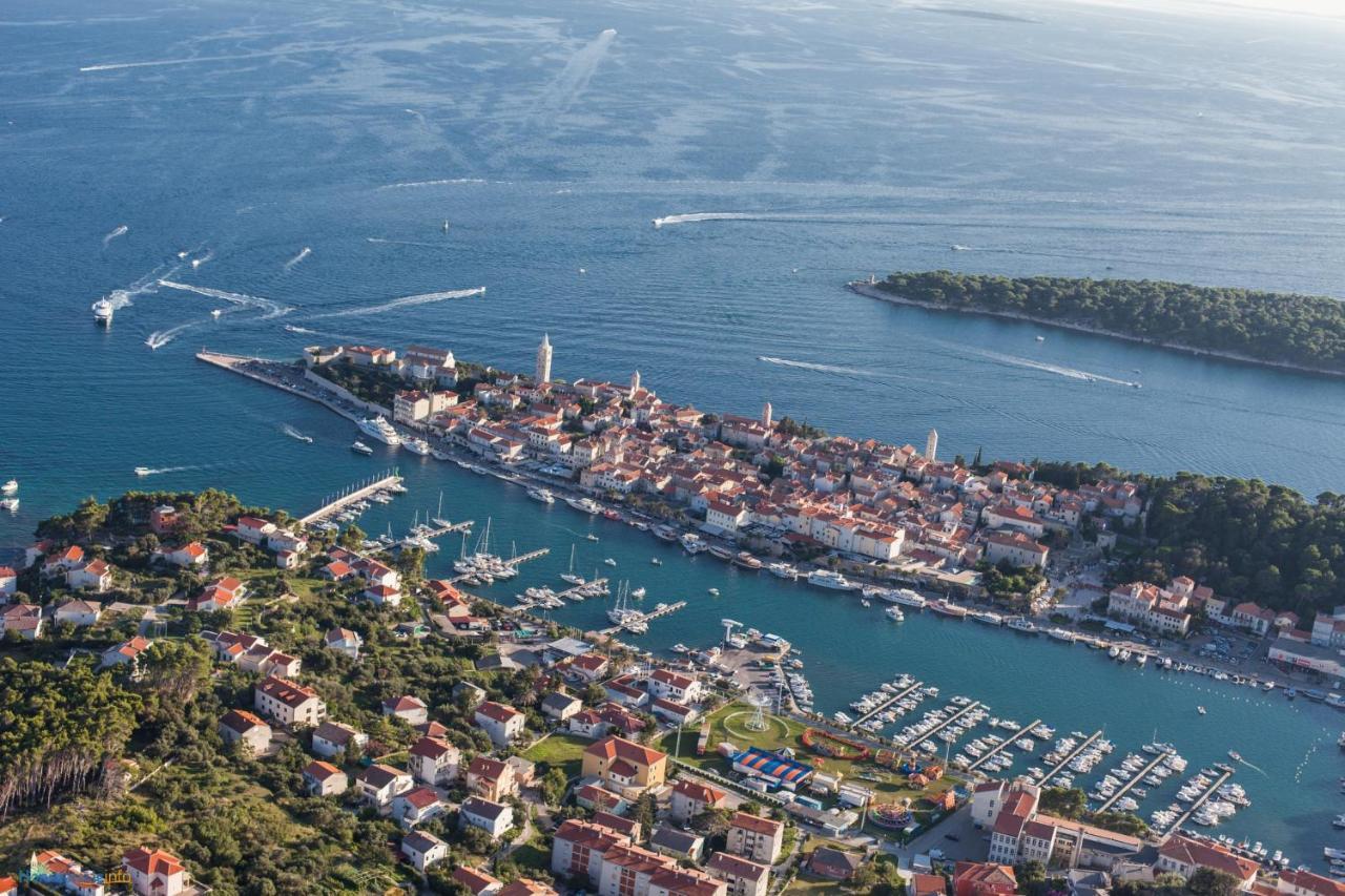 Apartments Trlika Kampor Eksteriør bilde